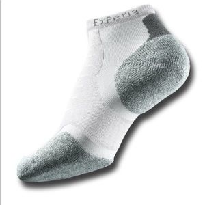 Thorlos Experia 3 Pack Small White     Women’s 7-9